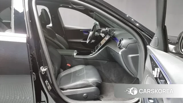 Mercedes-Benz C-Class W206 2024 Черный из Кореи, фото 2