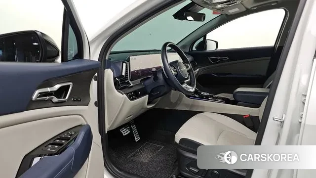 Kia Sportage 5th Generation Hybrid 2024 Белый из Кореи, фото 2