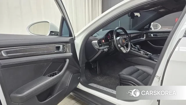 Porsche Panamera (971) 2018 Белый из Кореи, фото 2