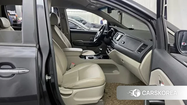 Kia The New Carnival 2018 Серый из Кореи, фото 2