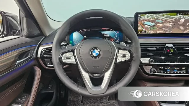 BMW 5 Series (G30) 2022 Черный из Кореи, фото 2