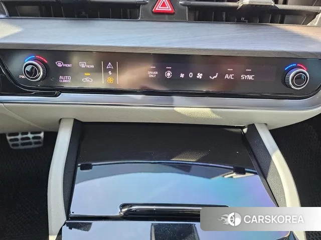 Kia Sportage 5th Generation Hybrid 2022 Белый из Кореи, фото 2