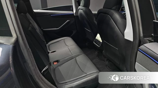 Tesla Model Y 2025 Серый из Кореи, фото 2