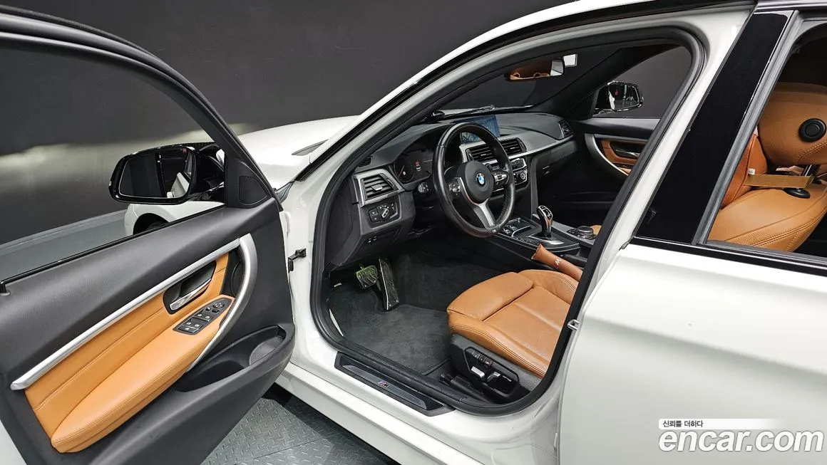 BMW 3 Series (F30) 2018 Белый из Кореи, фото 2