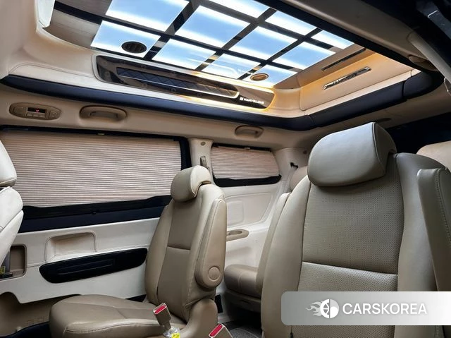 Kia The New Carnival 2018 Белый из Кореи, фото 2