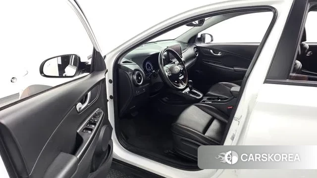 Hyundai The New Kona 2022 Белый из Кореи, фото 2