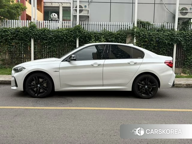 BMW 1 series 2023 Белый из Китая, фото 2