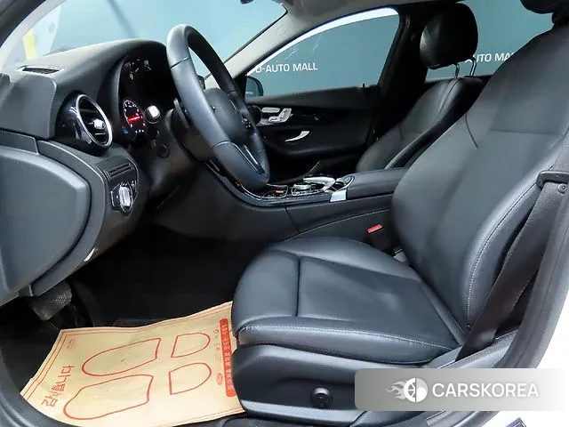 Mercedes-Benz C-Class W205 2020 Белый из Кореи, фото 2