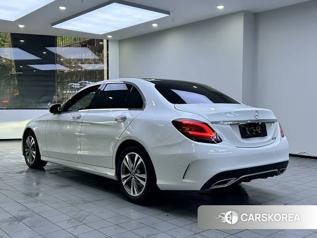 Mercedes-Benz Class C 2021 Белый из Китая, фото 2