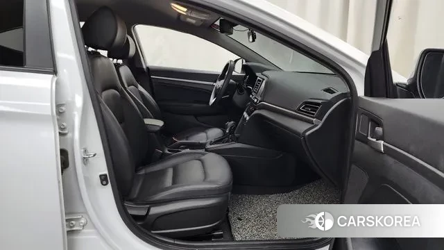 Hyundai The New Avante AD 2019 Белый из Кореи, фото 2