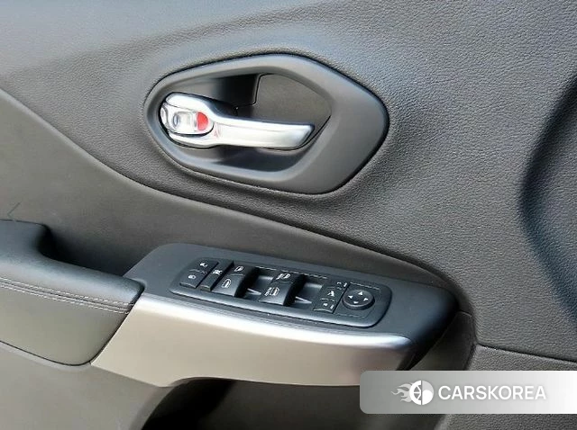 Jeep Cherokee (KL) 2019 Песочный из Кореи, фото 2