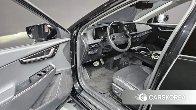 Kia EV6 2022 Черный из Кореи, фото 2