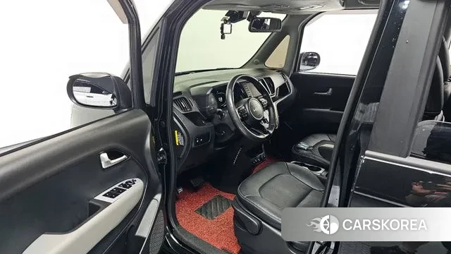 Kia The New Kia Ray 2023 Черный из Кореи, фото 2