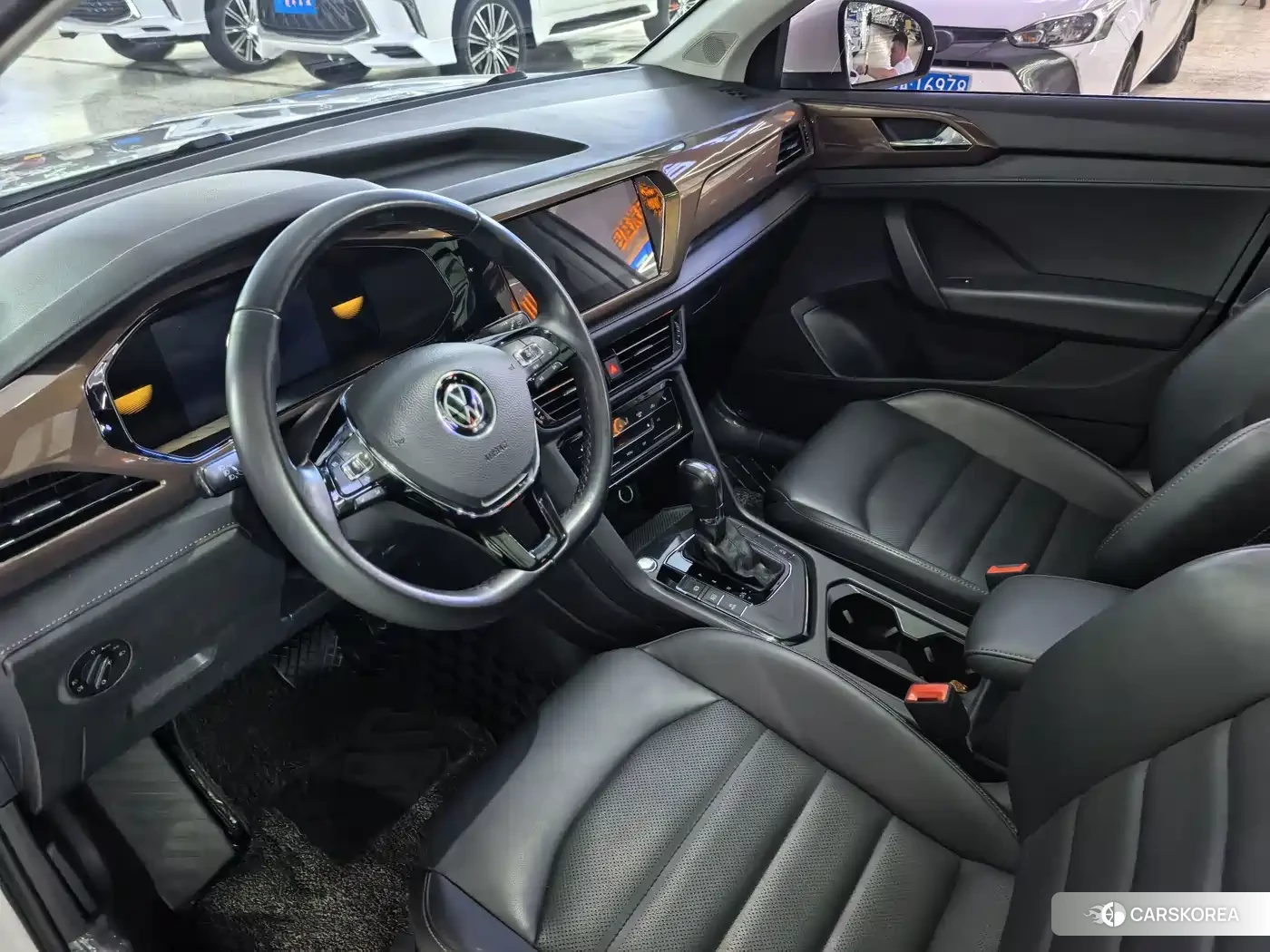 Volkswagen Tharu 2023 Белый из Китая, фото 2