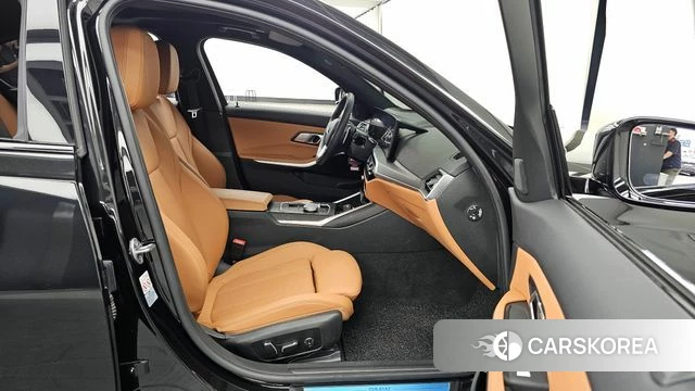 BMW 3 Series (G20) 2024 Черный из Кореи, фото 2