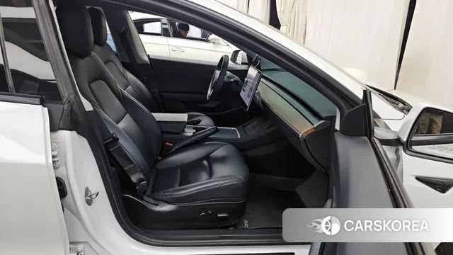 Tesla Model 3 2021 Белый из Кореи, фото 2