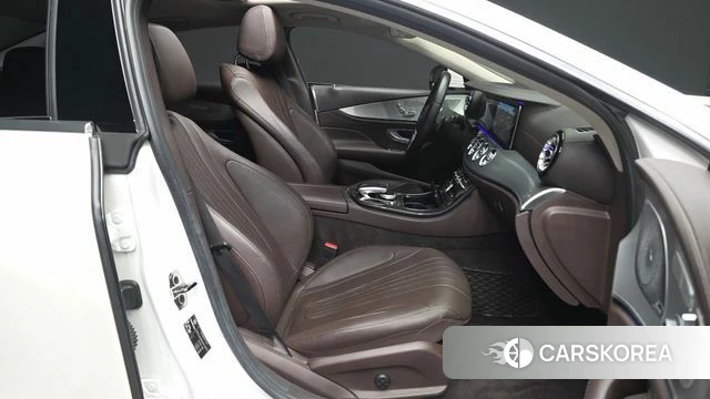 Mercedes-Benz CLS-Class C257 2019 Белый из Кореи, фото 2