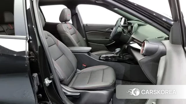 Chevrolet (GM Daewoo) Trax Crossover 2025 Черный из Кореи, фото 2