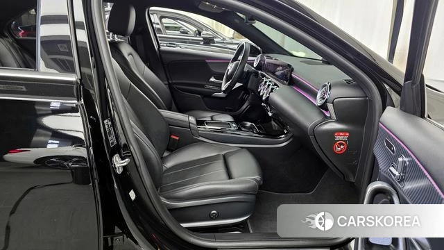 Mercedes-Benz A-Class W177 2024 Черный из Кореи, фото 2
