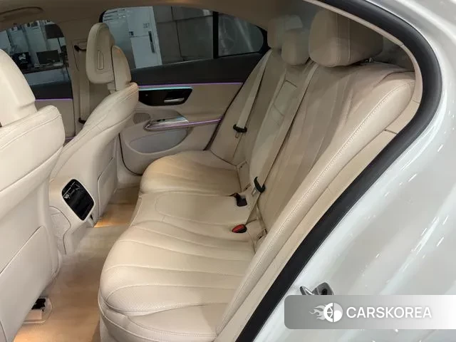 Mercedes-Benz E-Class W214 2024 Белый из Кореи, фото 2