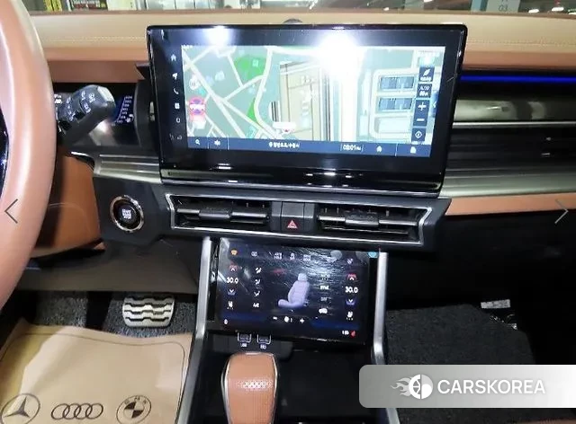 Ssangyong Torres 2023 Темно-зеленый из Кореи, фото 2