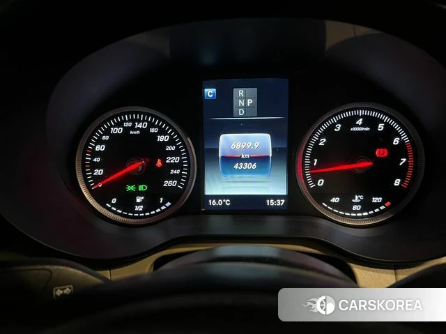 Mercedes-Benz GLC-Class X253 2019 Белый из Кореи, фото 2