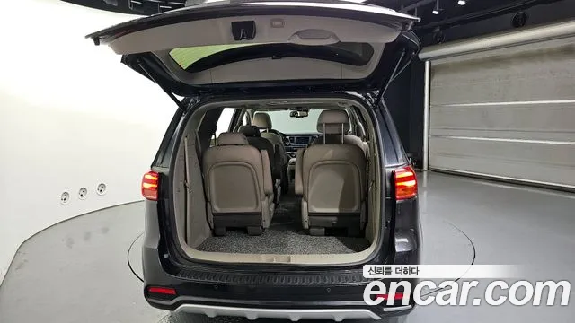 Kia The New Carnival 2018 Серый из Кореи, фото 2