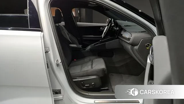 Polestar Polestar 2 2022 Серебристо-серый из Кореи, фото 2