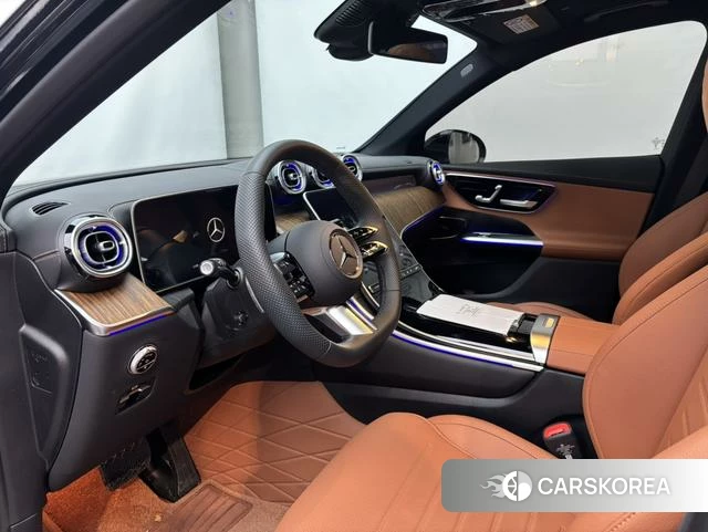 Mercedes-Benz GLC 2024 Черный из Китая, фото 2