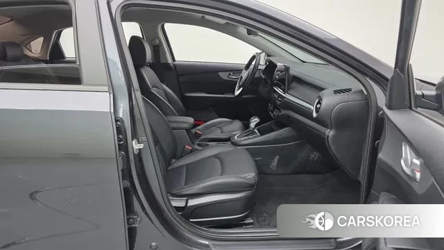 Kia The New K3 2nd generation 2021 Серый из Кореи, фото 2