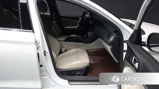 Genesis The New G70 2021 Белый из Кореи, фото 2