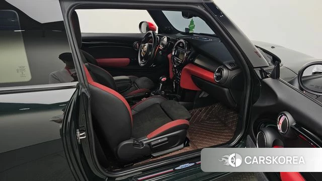 Mini Cooper S 2019 Зеленый из Кореи, фото 2