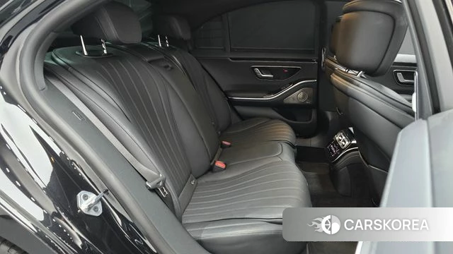 Mercedes-Benz S-Class W223 2023 Черный из Кореи, фото 2