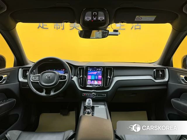 Volvo XC60 2023 Белый из Китая, фото 2