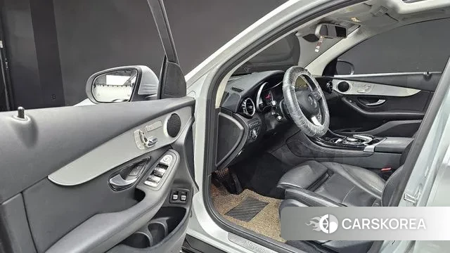 Mercedes-Benz GLC-Class X253 2019 Серебристо-серый из Кореи, фото 2