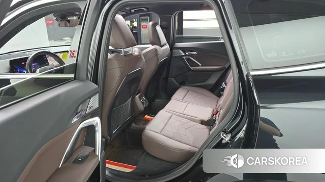 BMW X1 (U11) 2023 Черный из Кореи, фото 2