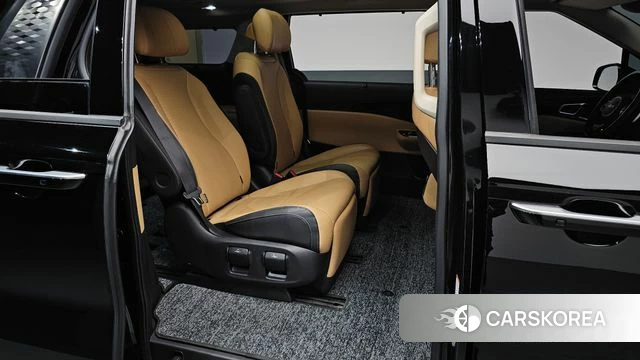 Kia Carnival 4th generation 2022 Черный из Кореи, фото 2