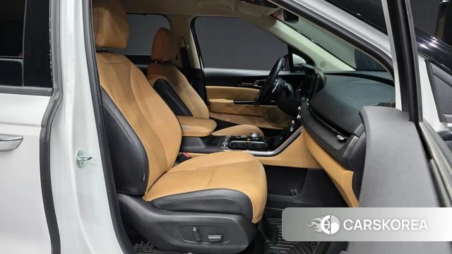 Kia Carnival 4th generation 2022 Белый из Кореи, фото 2