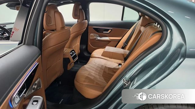 Mercedes-Benz E-Class W214 2025 Цвет галактики из Кореи, фото 2
