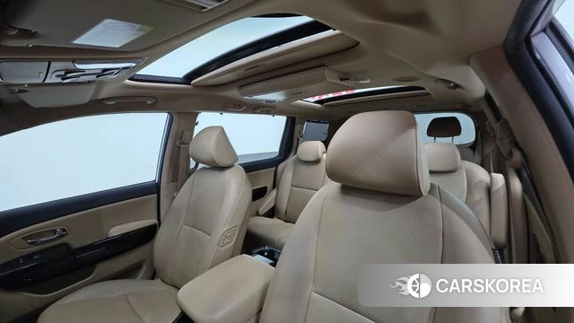 Kia The New Carnival 2018 Белый из Кореи, фото 2