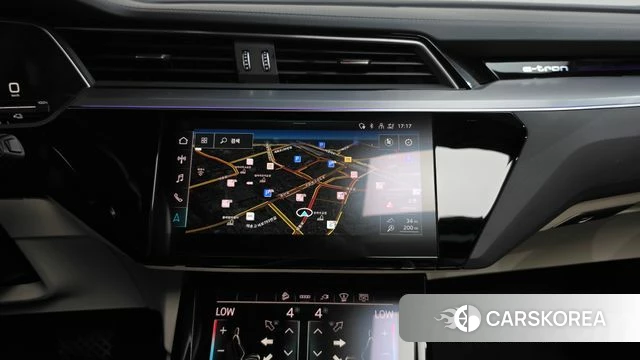 Audi e-Tron 2022 Черный из Кореи, фото 2