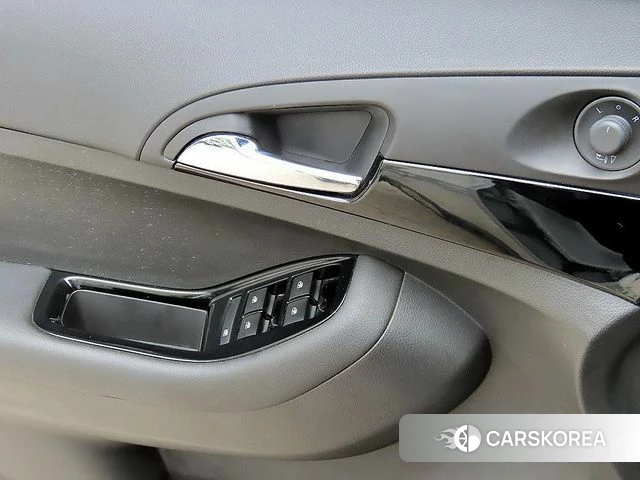 Chevrolet (GM Daewoo) Orlando 2018 Белый из Кореи, фото 2