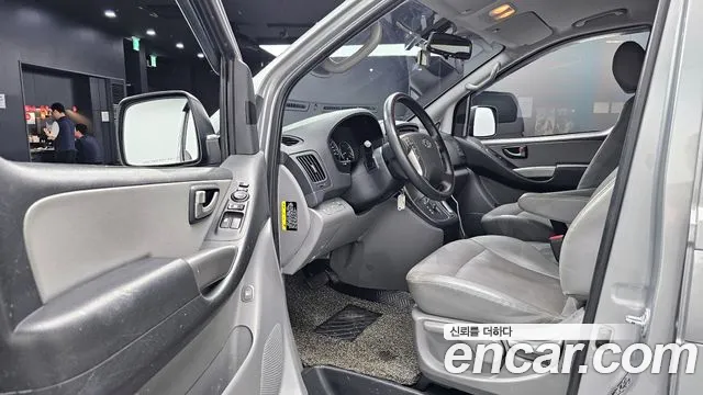 Hyundai The New Grand Starex 2019 Серебристо-серый из Кореи, фото 2