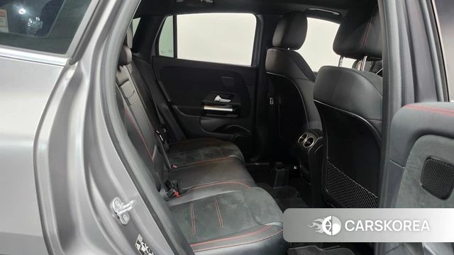 Mercedes-Benz GLA - Class H247 2024 Серый из Кореи, фото 2