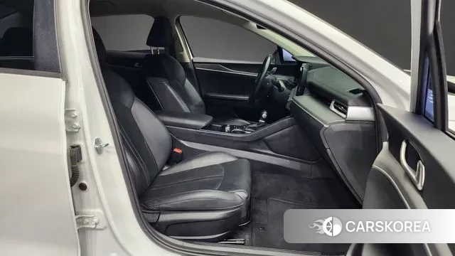 Kia K5 3rd generation 2021 Белый из Кореи, фото 2