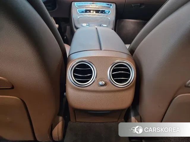 Mercedes-Benz E-Class W213 2020 Серый из Кореи, фото 2