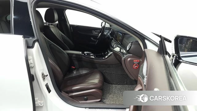 Mercedes-Benz CLS-Class C257 2019 Белый из Кореи, фото 2