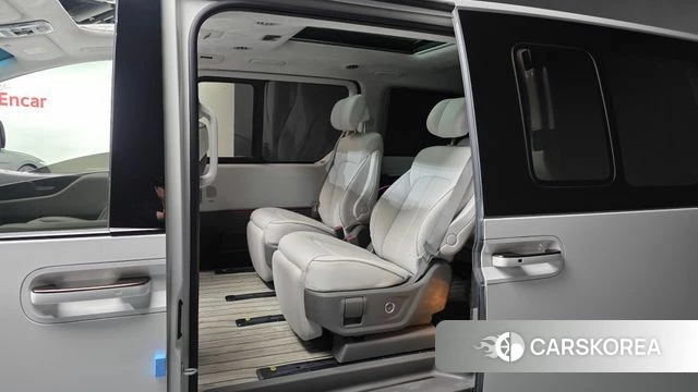 Hyundai Staria 2024 Белый из Кореи, фото 2