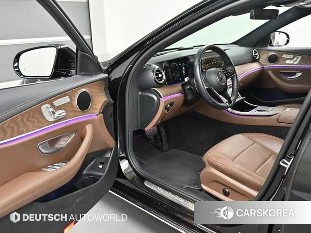 Mercedes-Benz E-Class W213 2023 Черный из Кореи, фото 2