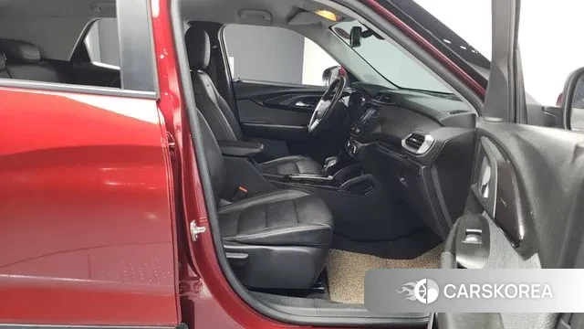 Chevrolet (GM Daewoo) Trailblazer 2022 Красный из Кореи, фото 2